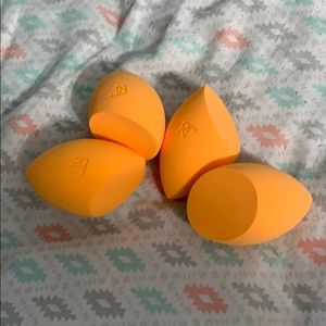 Real Techniques Blending Sponges